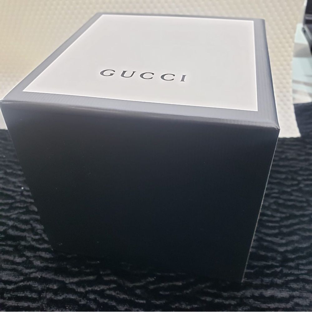 New Gucci Watch Box - Picture 5 of 5